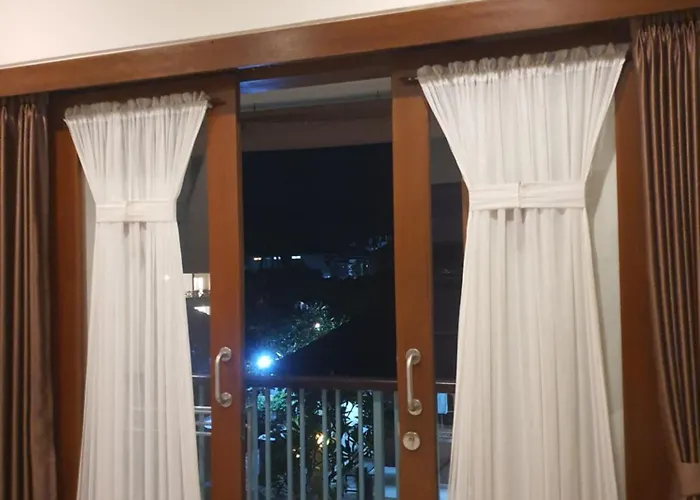Kalih Bali ホームステイ クタ